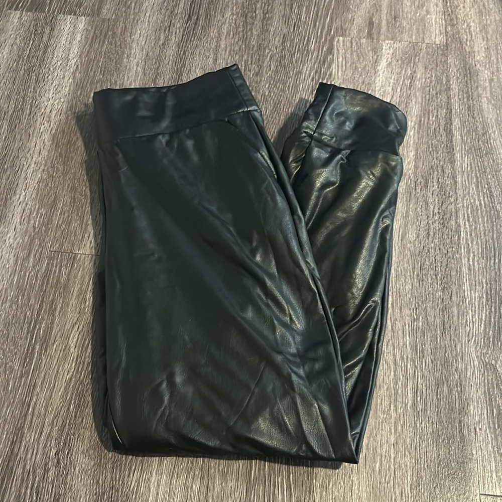 Leather Pants - Picture 2 of 3